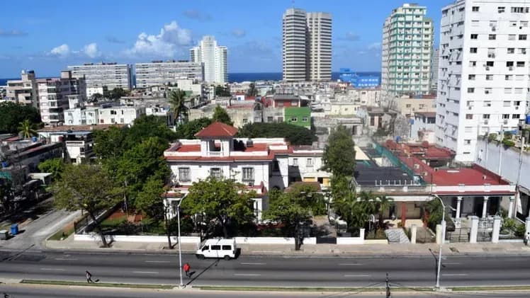 Vivienda de 3 habitaciones en Vedado, Plaza de la Revolución