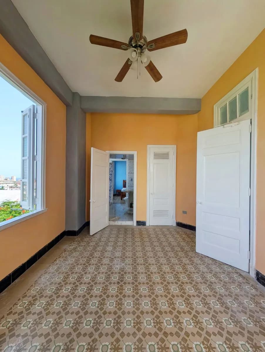 Vivienda de 2 habitaciones en Vedado, Plaza de la Revolución — foto 6 de 12
