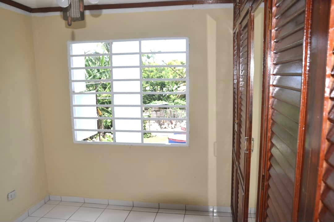 Apartamento de 3 habitaciones en Cotorro, La Habana — foto 7 de 11