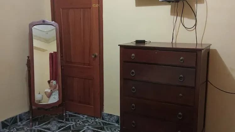 Vivienda de 3 habitaciones en Vedado, Plaza de la Revolución — foto 6 de 8