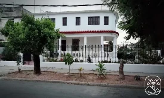Vivienda de 11 habitaciones en Vedado, Plaza de la Revolución — foto 5 de 12