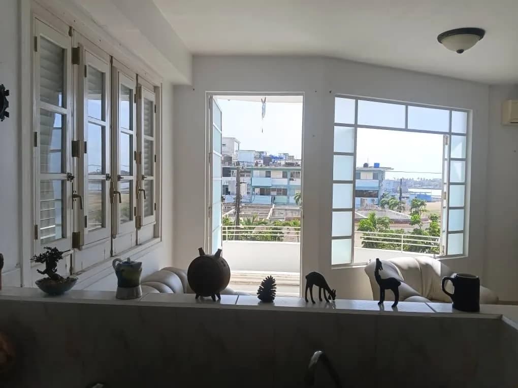 Vivienda de 3 habitaciones en Vedado, Plaza de la Revolución — foto 3 de 12