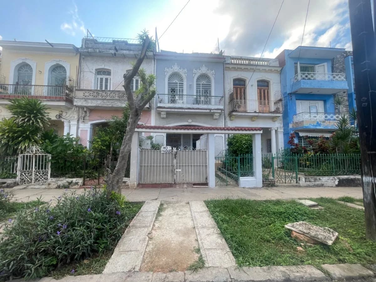 Vivienda de 2 habitaciones en Vedado, Plaza de la Revolución — foto 2 de 12