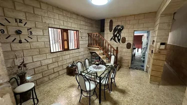 Vivienda de 3 habitaciones en Casino Deportivo, Cerro — foto 2 de 10