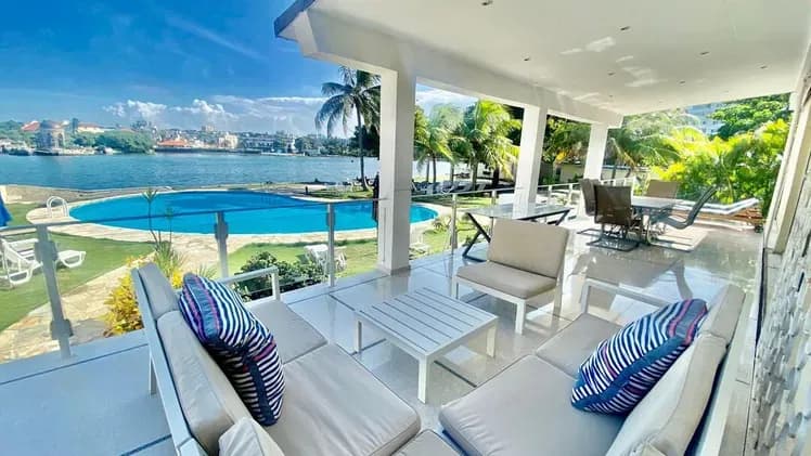 Vivienda de 7 habitaciones en Miramar, Playa — foto 1 de 10