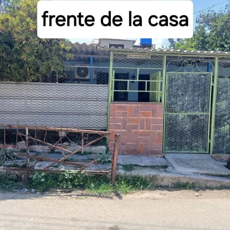 Vivienda de 5 habitaciones en Los Pocitos, Marianao — foto 1 de 10
