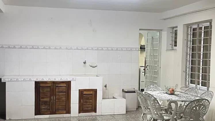 Vivienda de 5 habitaciones en Wajay, Boyeros — foto 1 de 8