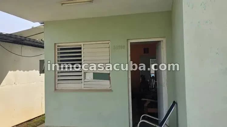Vivienda de 4 habitaciones en Alturas del Aeropuerto, Boyeros — foto 4 de 9