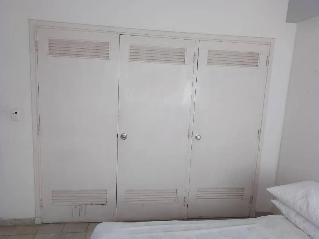 Vivienda de 2 habitaciones en Vedado, Plaza de la Revolución — foto 10 de 12
