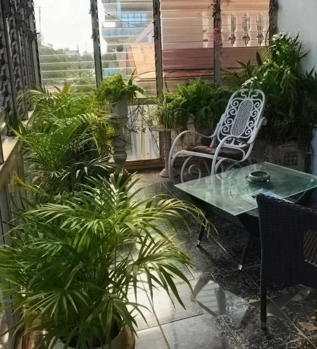 Vivienda de 3 habitaciones en Vedado, Plaza de la Revolución
