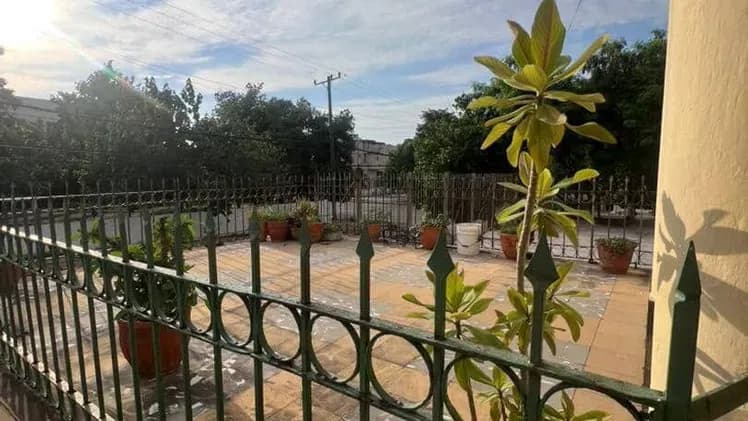 Vivienda de 5 habitaciones en Vedado, Plaza de la Revolución — foto 1 de 10