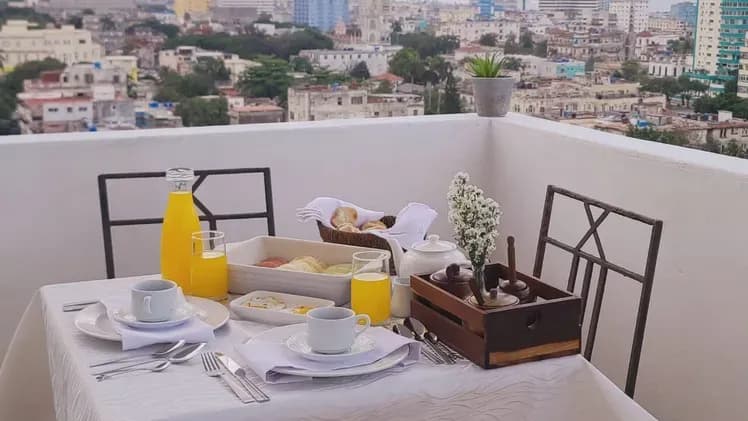 Vivienda de 4 habitaciones en Vedado, Plaza de la Revolución — foto 2 de 3