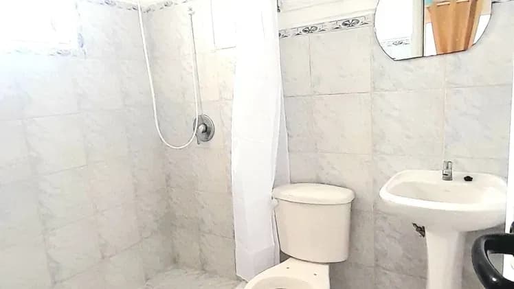 Vivienda de 2 habitaciones en Vedado, Plaza de la Revolución — foto 6 de 9