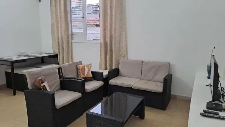 Vivienda de 2 habitaciones en Vedado, Plaza de la Revolución — foto 2 de 10