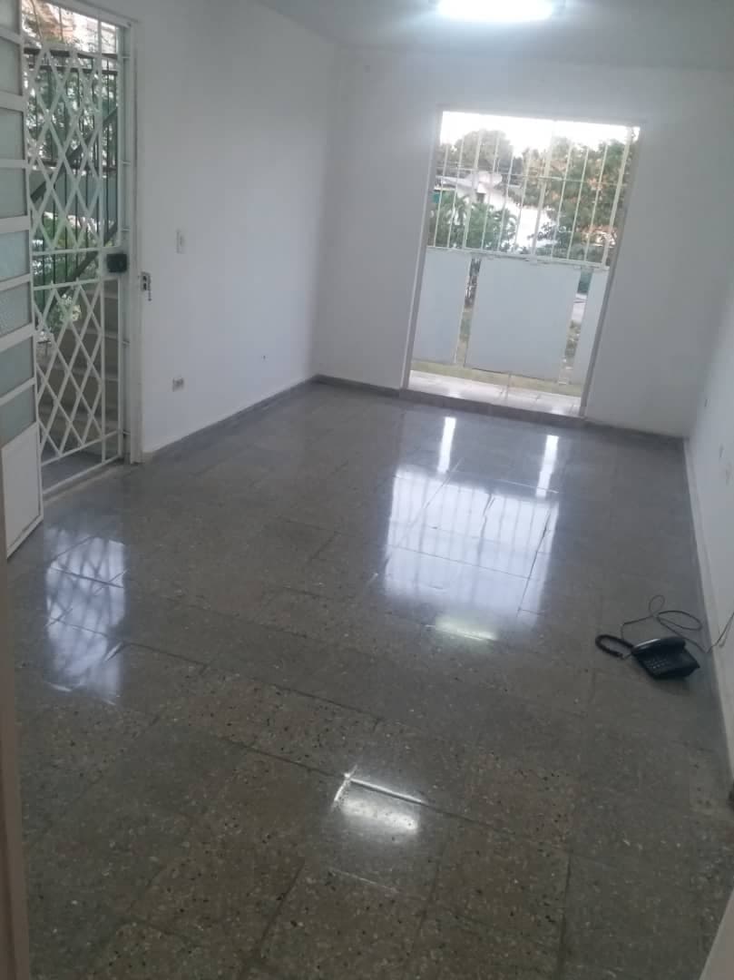 Apartamento de 2 habitaciones en Querejeta, Playa — foto 2 de 12