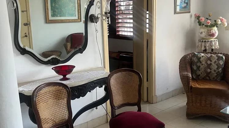 Vivienda de 4 habitaciones en Vedado, Plaza de la Revolución — foto 1 de 7