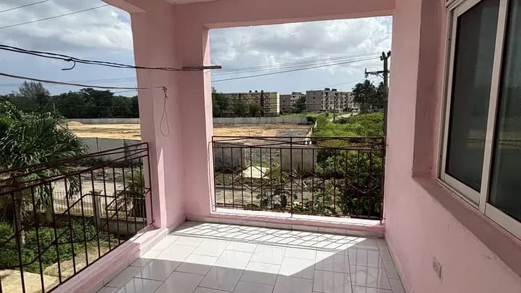 Vivienda de 3 habitaciones en Guiteras, La Habana del Este — foto 2 de 10