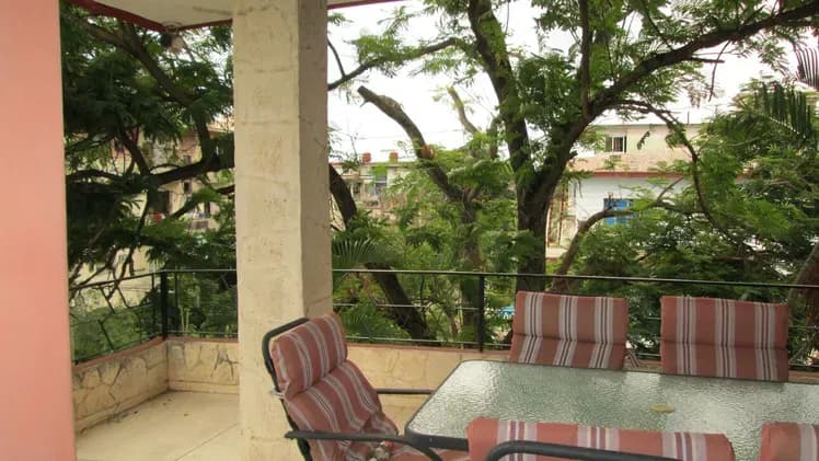 Vivienda de 6 habitaciones en Nuevo Vedado, Plaza de la Revolución — foto 3 de 10