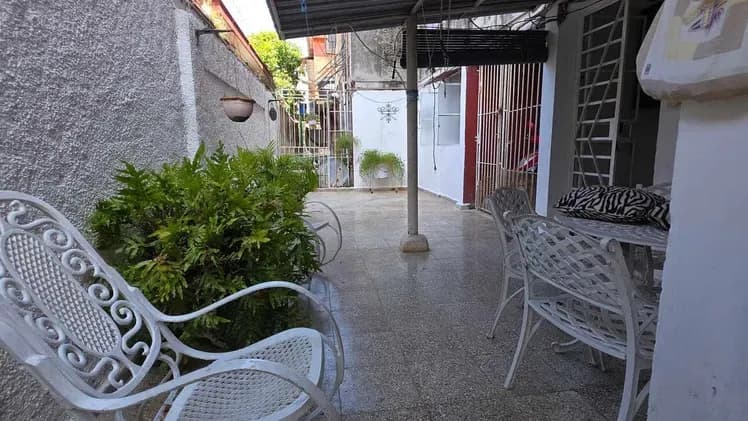 Vivienda de 3 habitaciones en Vedado, Plaza de la Revolución — foto 7 de 9
