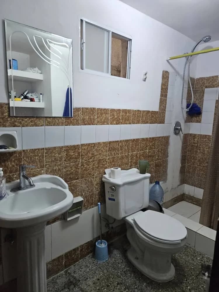 Vivienda de 2 habitaciones en Vedado, Plaza de la Revolución — foto 1 de 11
