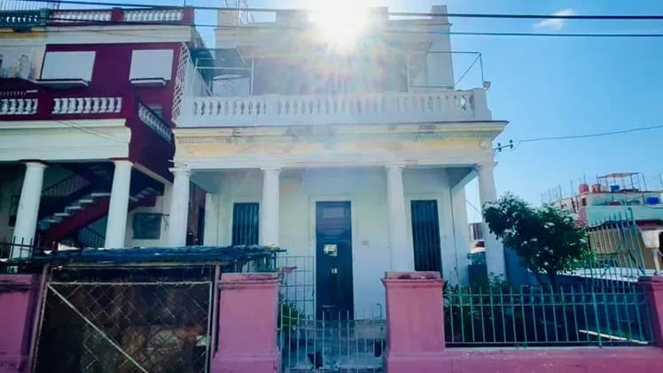 Vivienda de 3 habitaciones en Santos Suárez, Diez de Octubre — foto 1 de 10