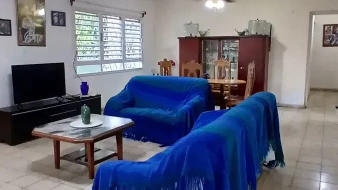 Vivienda de 5 habitaciones en Atabey, Playa — foto 4 de 10
