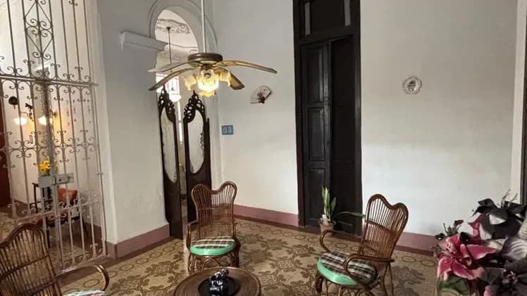 Vivienda de 8 habitaciones en Santos Suárez, Diez de Octubre — foto 5 de 8