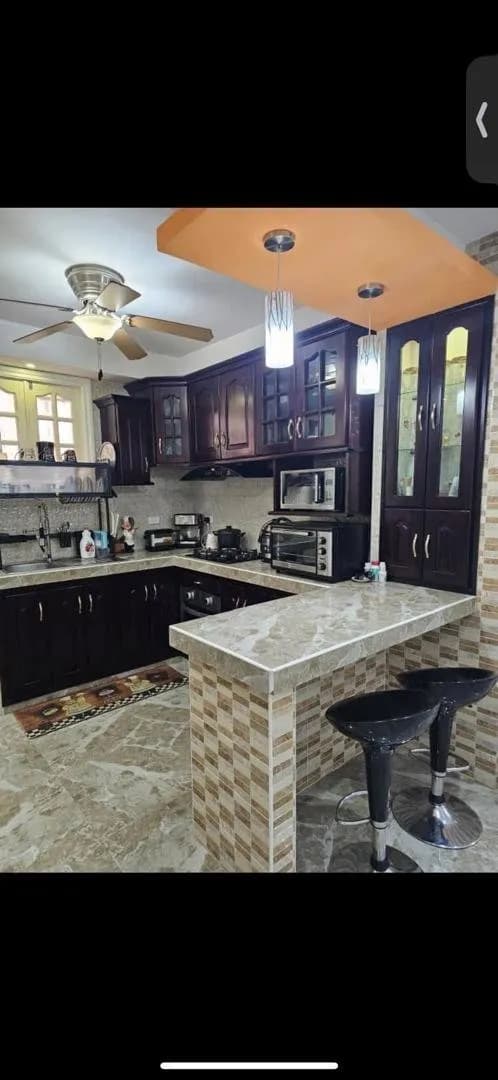 Vivienda de 4 habitaciones en Vedado, Plaza de la Revolución