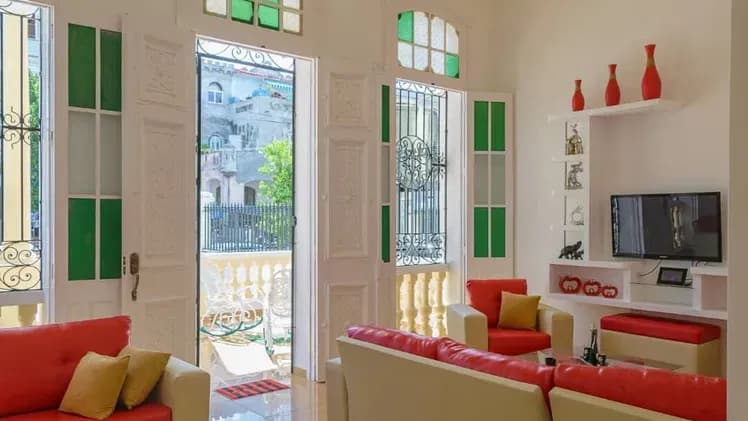 Vivienda de 4 habitaciones en Vedado, Plaza de la Revolución — foto 1 de 10