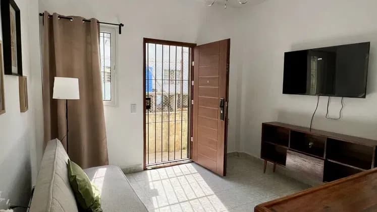 Vivienda de 1 habitaciones en Vedado, Plaza de la Revolución — foto 2 de 7