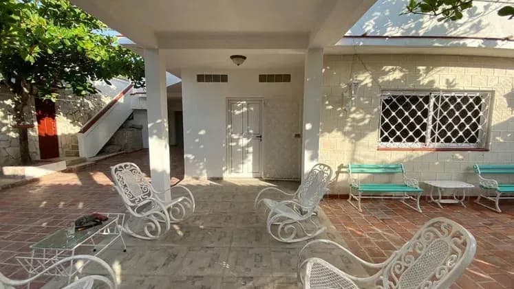 Vivienda de 4 habitaciones en Guanabo, La Habana del Este