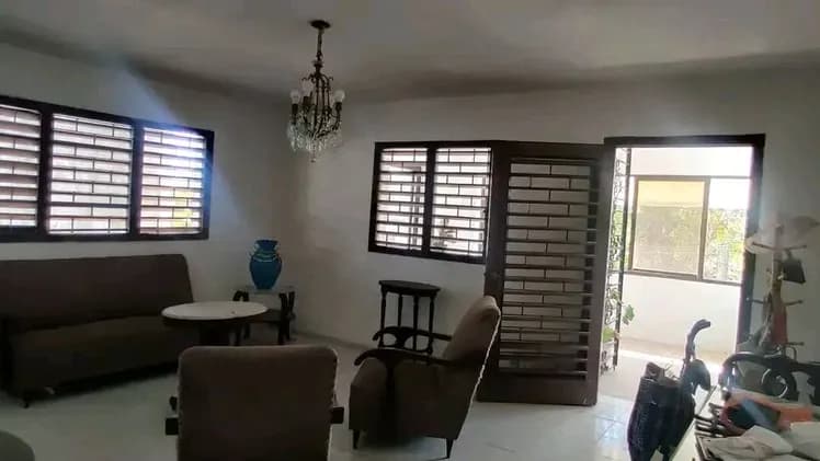 Vivienda de 5 habitaciones en Santos Suárez, Diez de Octubre — foto 3 de 10