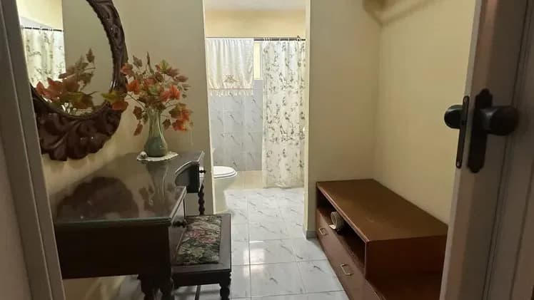 Vivienda de 4 habitaciones en Santiago de las Vegas, Boyeros — foto 5 de 10