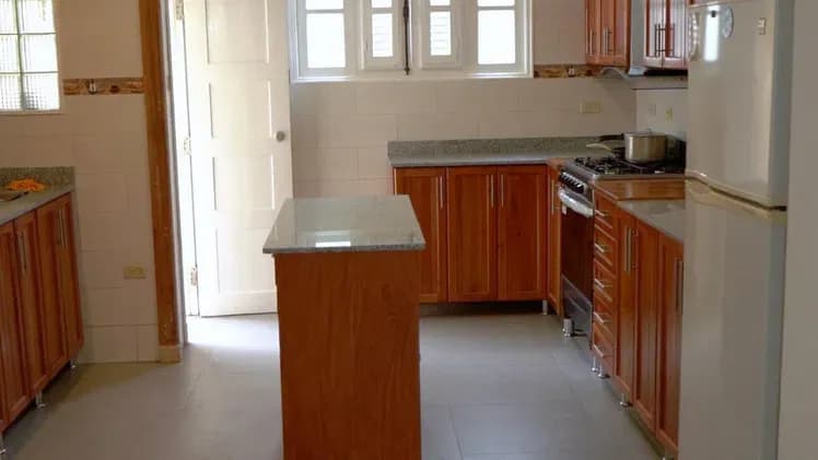 Vivienda de 5 habitaciones en Vedado, Plaza de la Revolución — foto 4 de 7