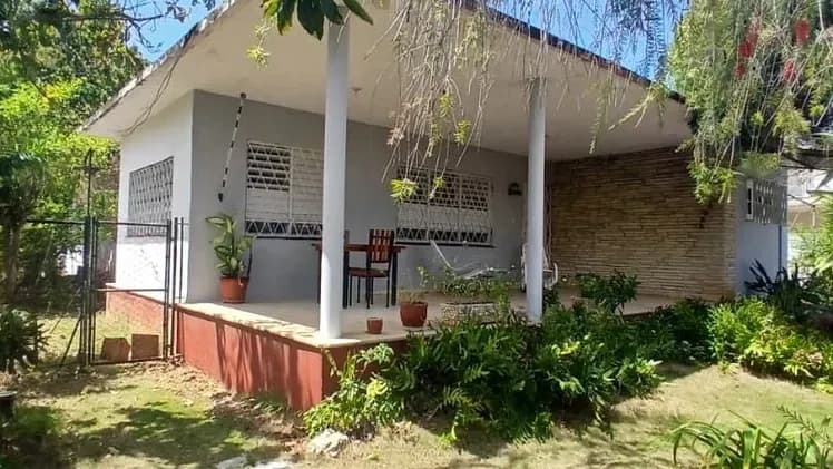 Vivienda de 5 habitaciones en Atabey, Playa — foto 2 de 10