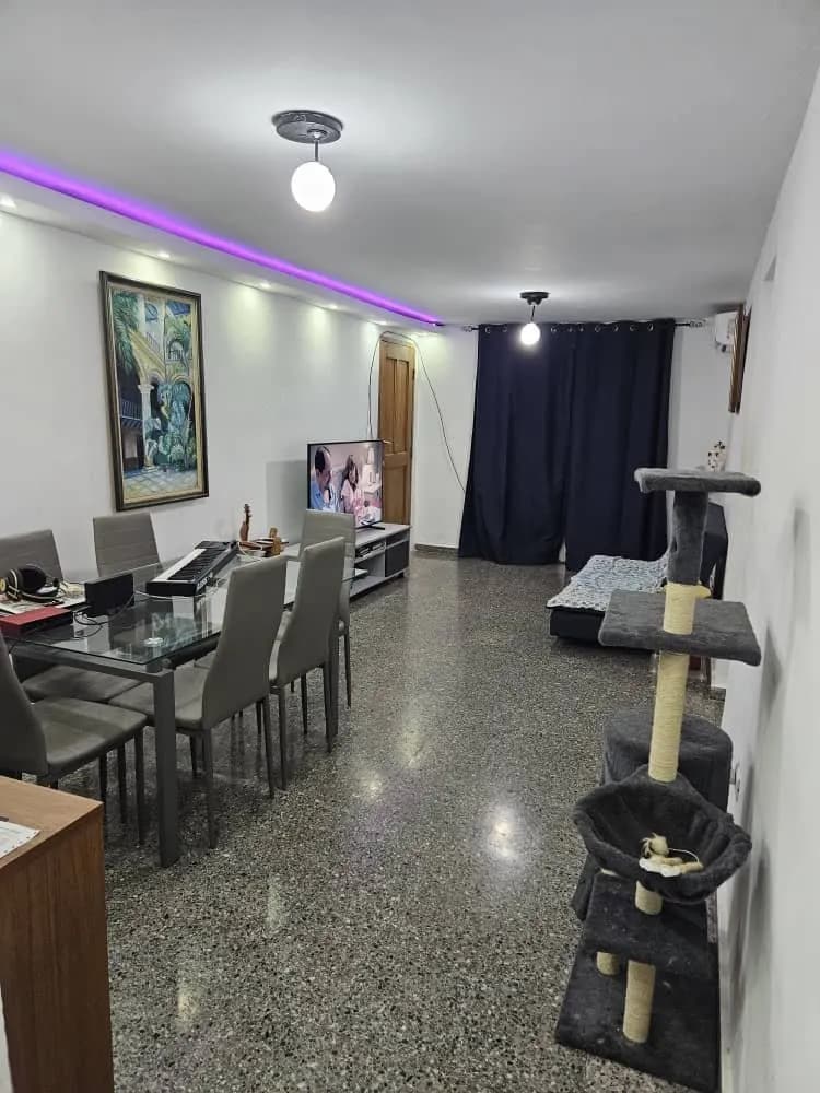 Vivienda de 2 habitaciones en Vedado, Plaza de la Revolución — foto 3 de 11