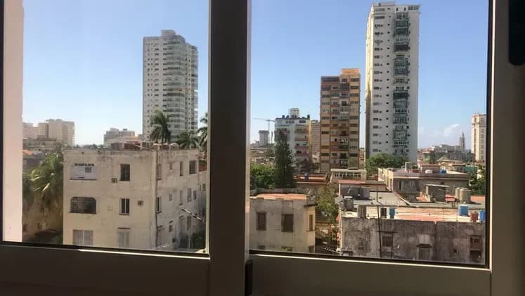 Vivienda de 2 habitaciones en Vedado, Plaza de la Revolución — foto 4 de 10