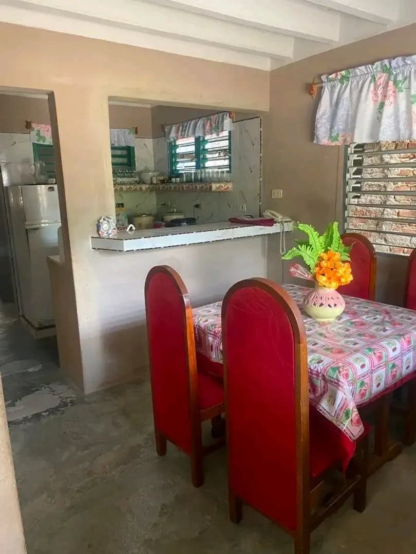 Vivienda de 3 habitaciones en Buena Vista, Las Tunas — foto 2 de 7
