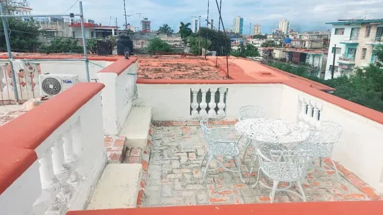 Vivienda de 2 habitaciones en Vedado, Plaza de la Revolución — foto 3 de 10