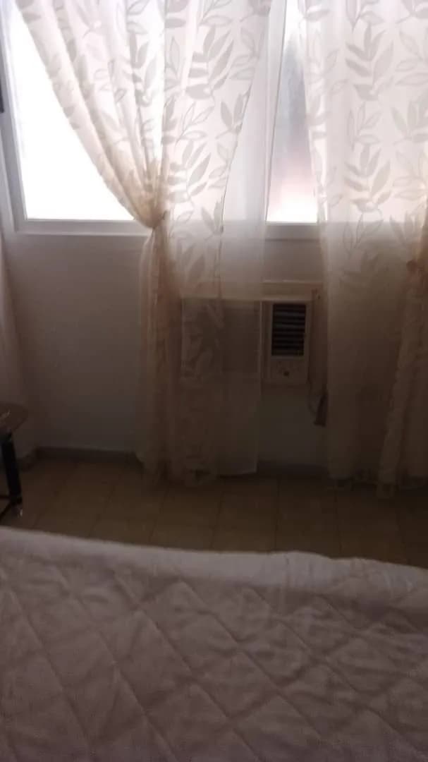 Vivienda de 2 habitaciones en Vedado, Plaza de la Revolución — foto 3 de 12