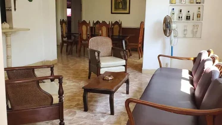 Vivienda de 3 habitaciones en Vedado, Plaza de la Revolución — foto 8 de 10