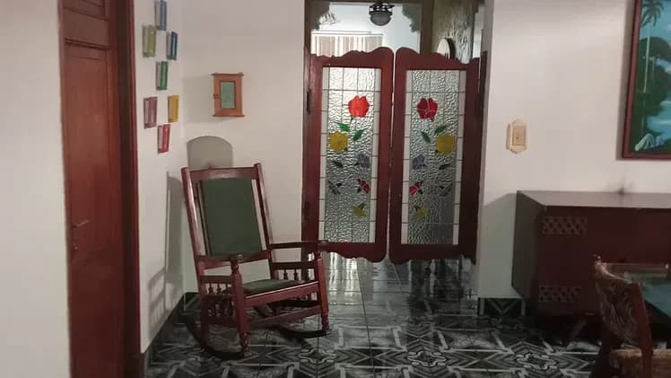 Vivienda de 3 habitaciones en Vedado, Plaza de la Revolución — foto 7 de 8