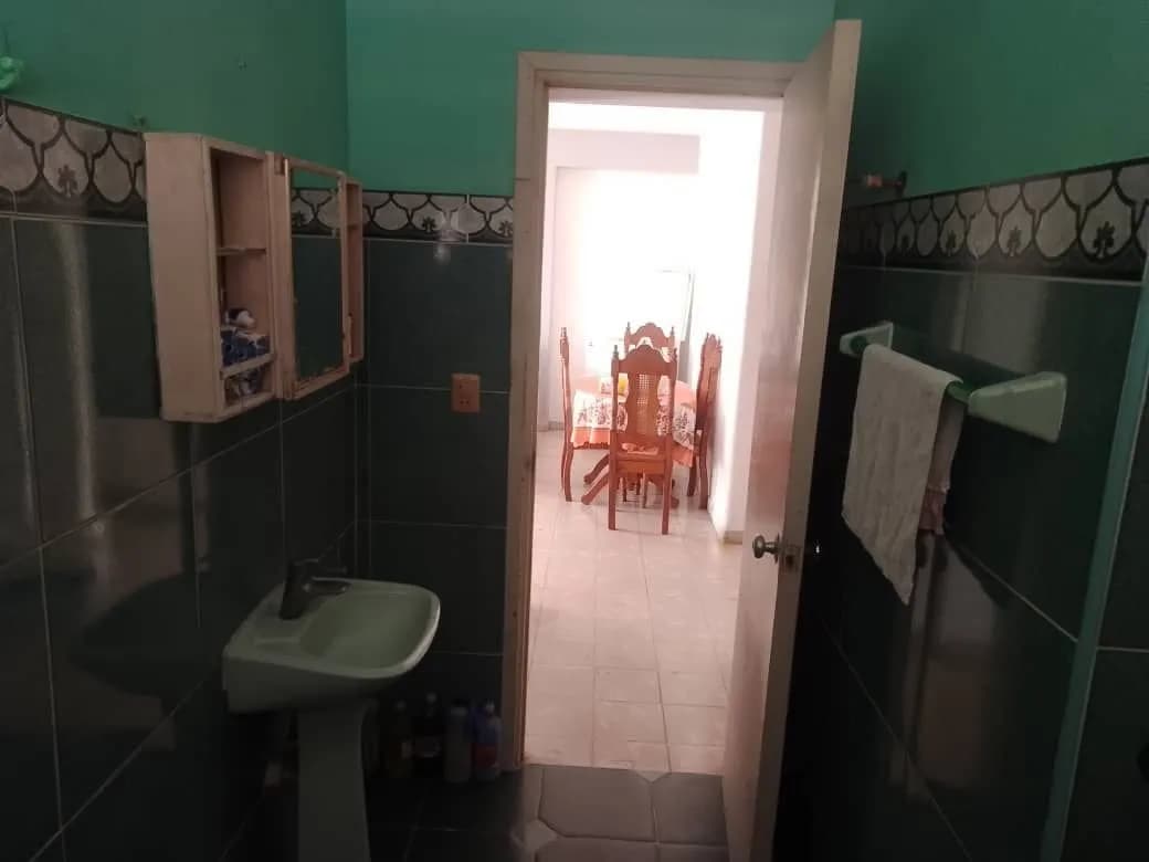 Vivienda de 2 habitaciones en Vedado, Plaza de la Revolución — foto 12 de 12