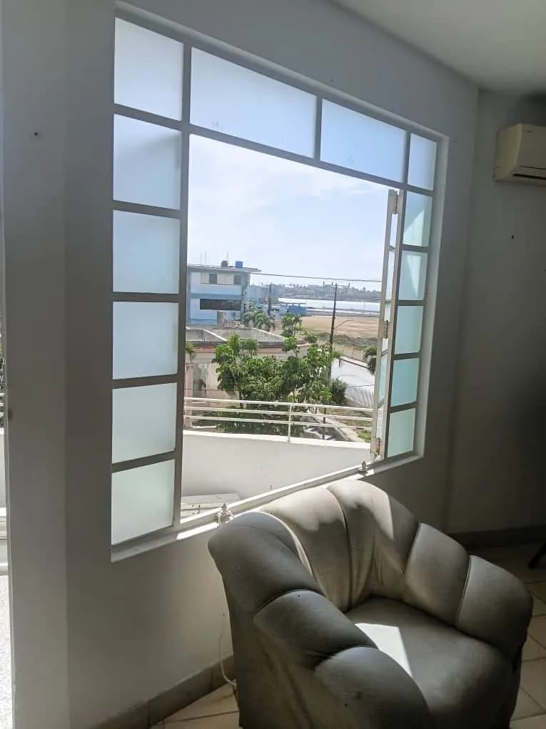 Vivienda de 3 habitaciones en Vedado, Plaza de la Revolución — foto 4 de 12