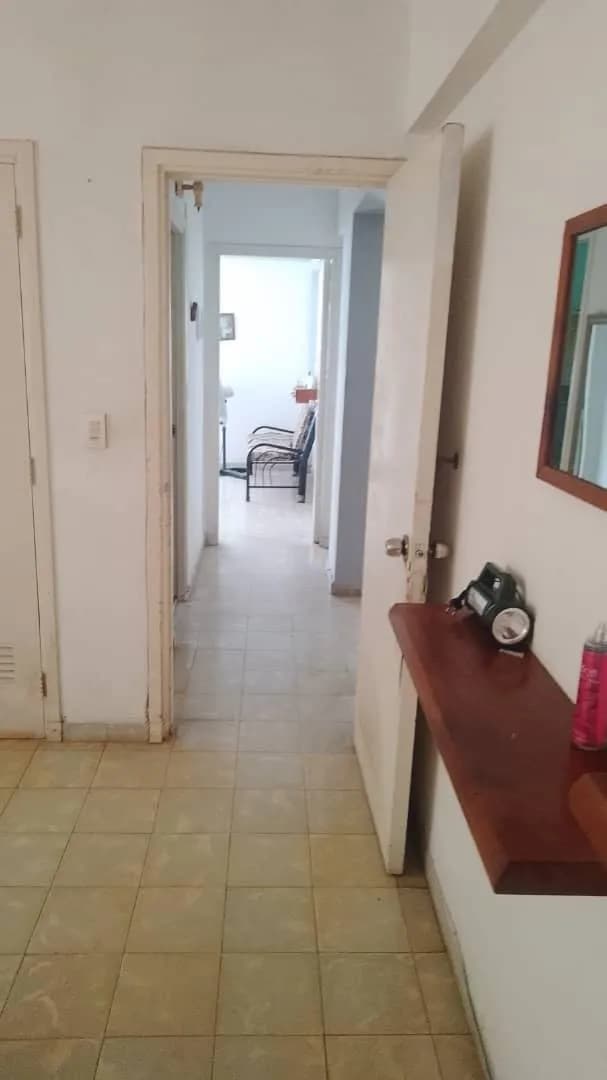 Vivienda de 2 habitaciones en Vedado, Plaza de la Revolución — foto 5 de 12